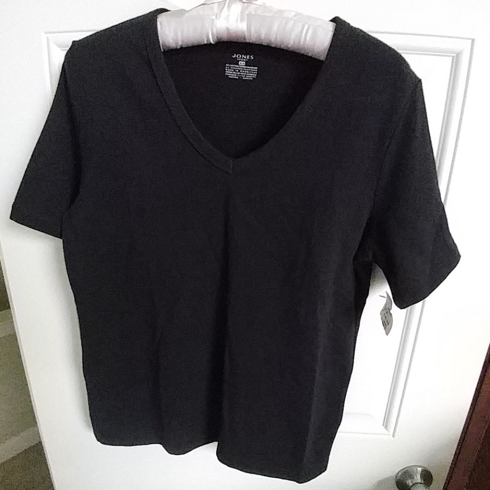 Black Jones sport v neck Stretch t shirt medium ss